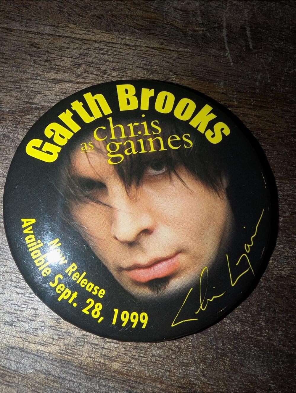 Garth Brooks Chris Gaines Promotional Pinback Button 1999